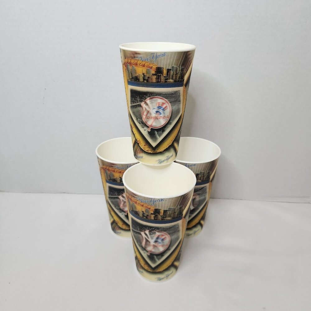 New York Yankees 2008 Hologram Cup Collectible Plastic Cups By Brax Ltd